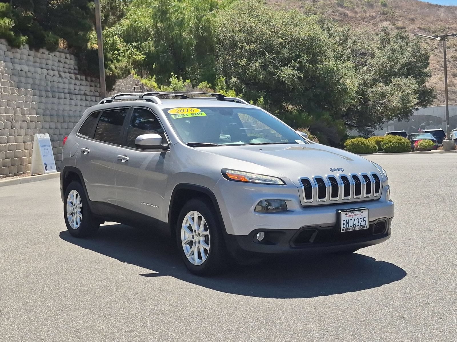 Used 2016 Jeep Cherokee Latitude w/ Comfort/Convenience Group FWD image 7