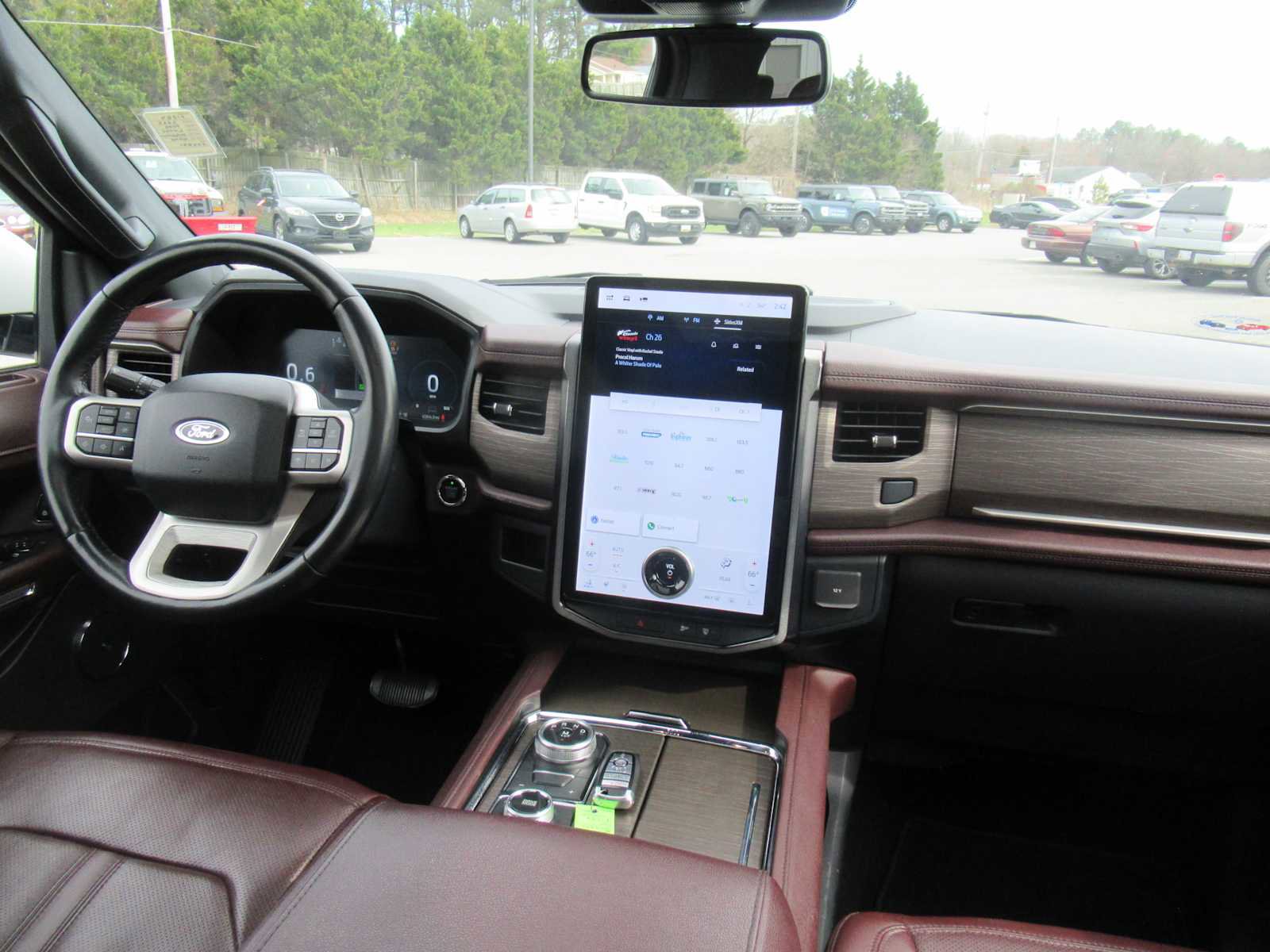 Used 2022 Ford Expedition Max Limited image 26