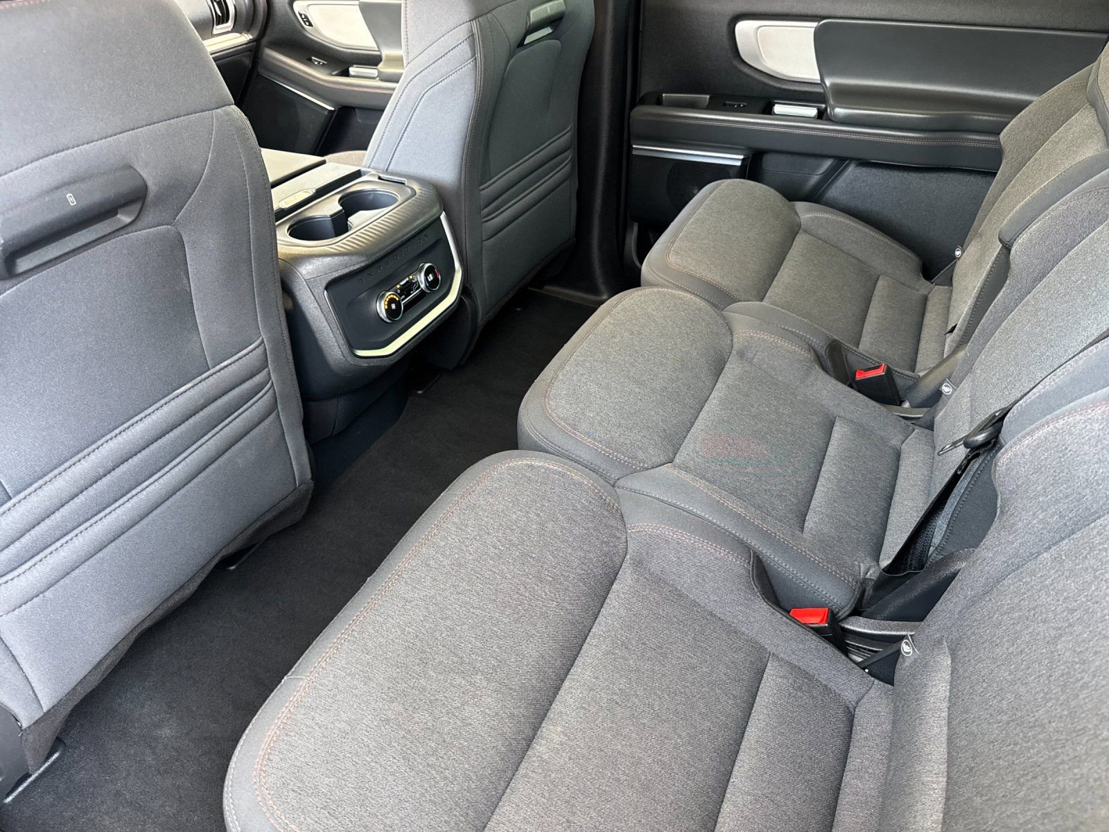 Used 2025 Ford Expedition Max Active RWD image 14