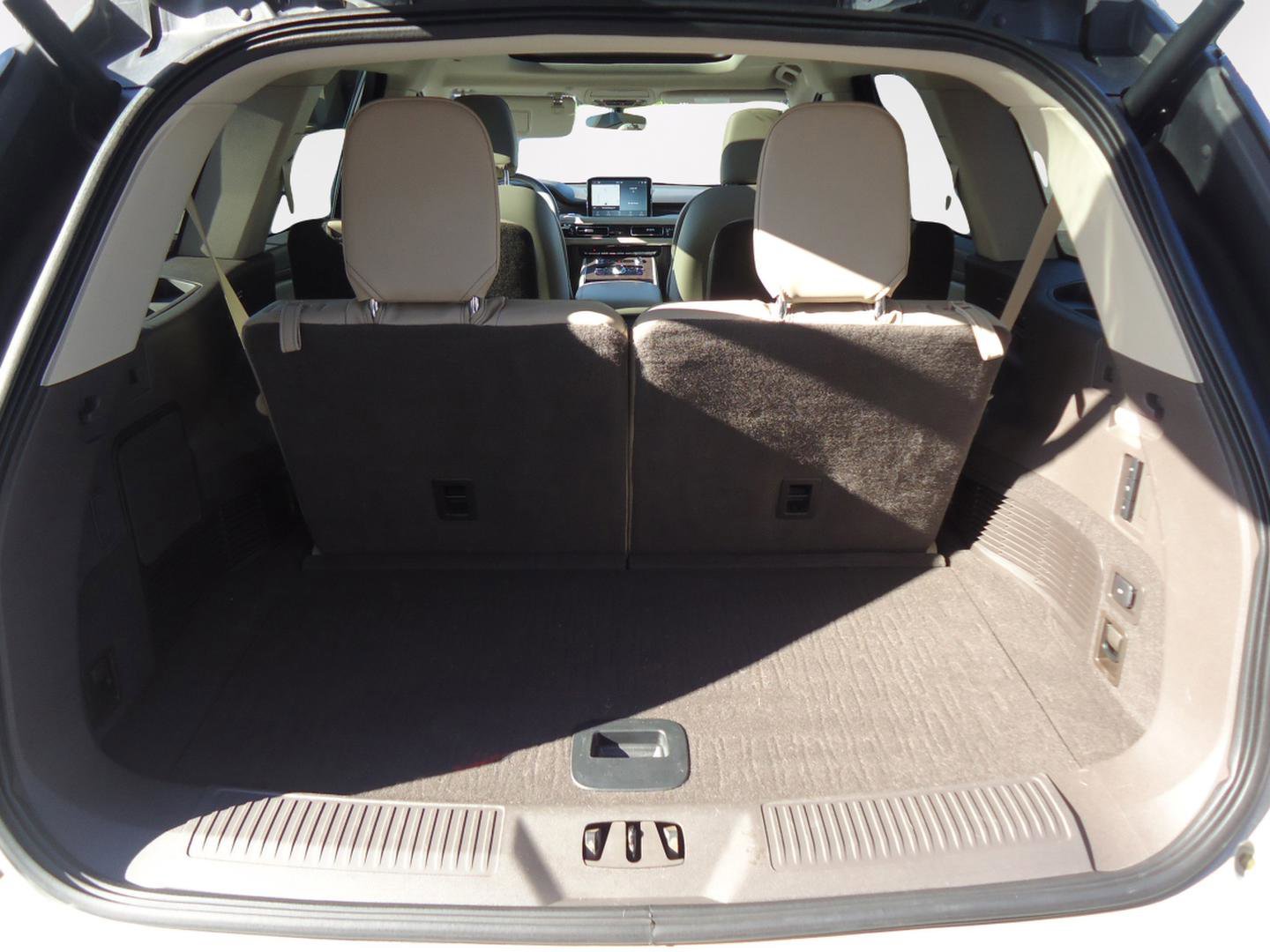 Used 2023 Lincoln Aviator Reserve w/ Class IV Trailer Tow Package image 33