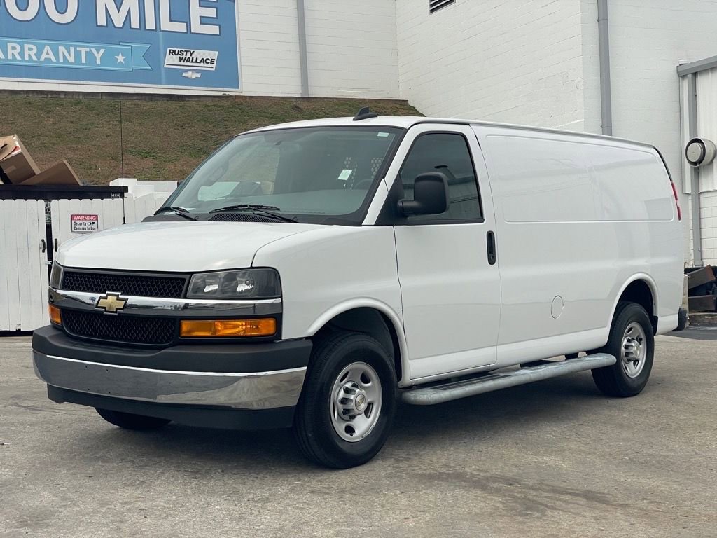 Used 2024 Chevrolet Express 2500 Work Van w/ Driver Convenience Package image 3