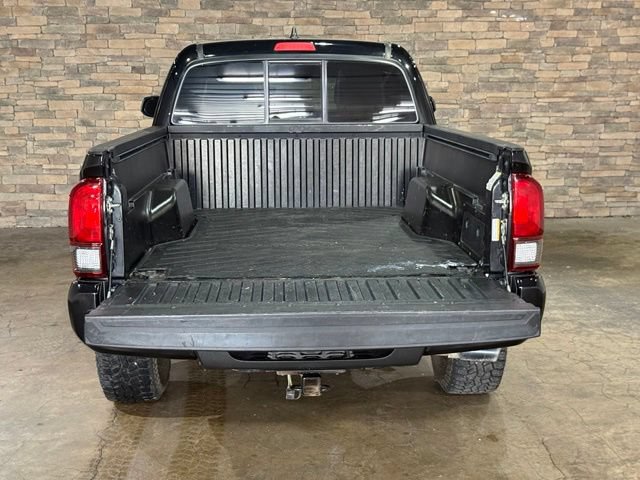 Used 2020 Toyota Tacoma SR w/ SR Convenience Package AWD/4WD image 8