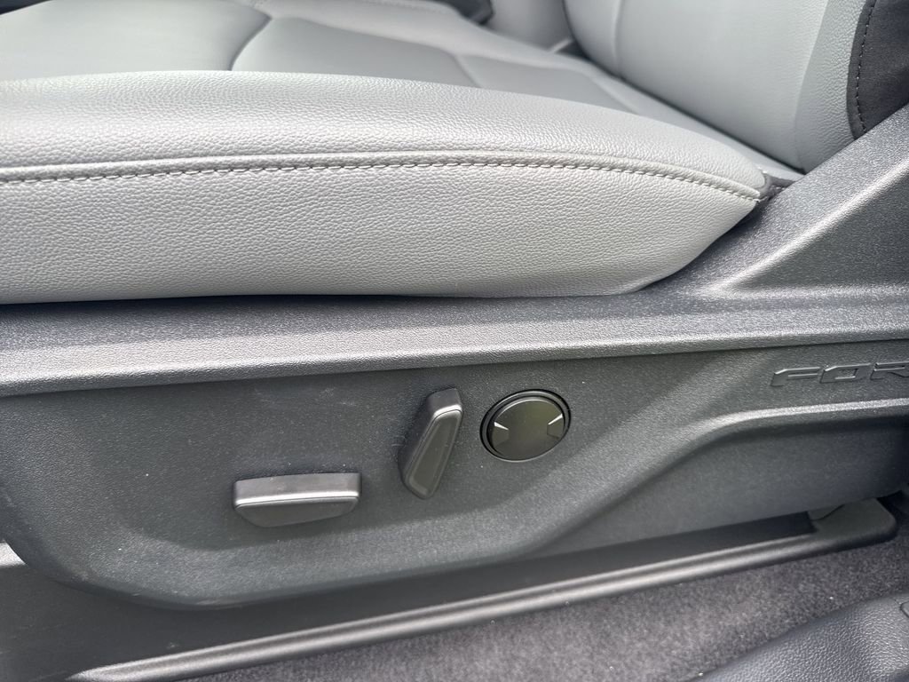 New 2025 Ford F150 Lightning Flash image 28