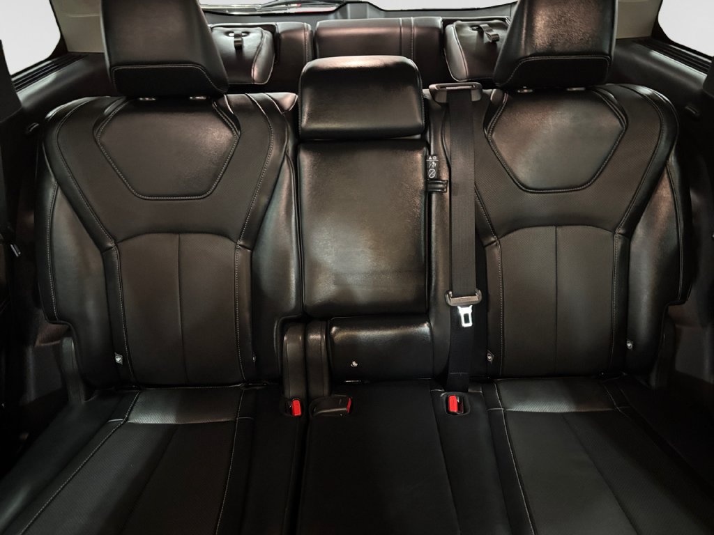 Used 2022 INFINITI QX60 Luxe w/ Cargo Package AWD/4WD image 18
