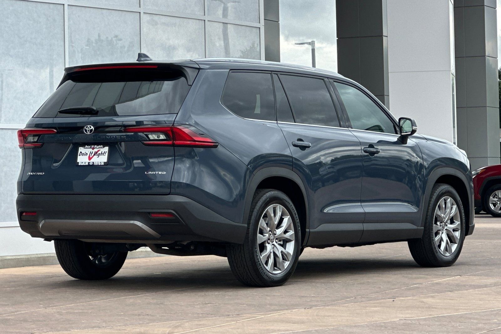 Used 2025 Toyota Grand Highlander AWD Hybrid image 4