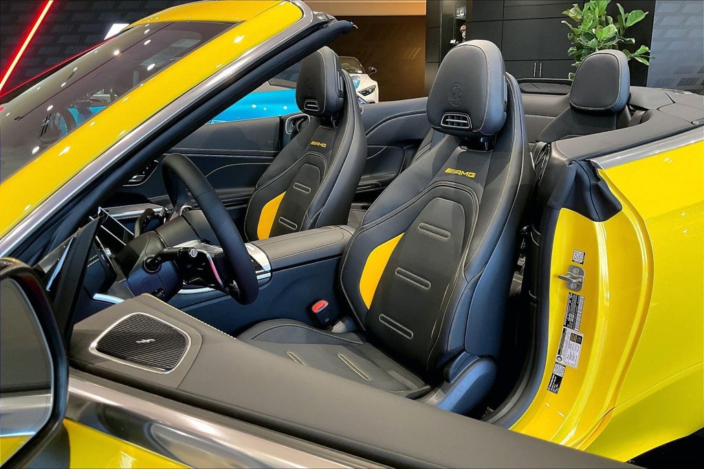 New 2027 Mercedes-Benz CLE 53 AMG 4MATIC Cabriolet image 9