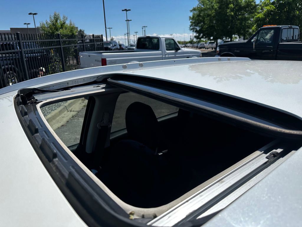 Used 2016 Honda CR-V Touring image 12