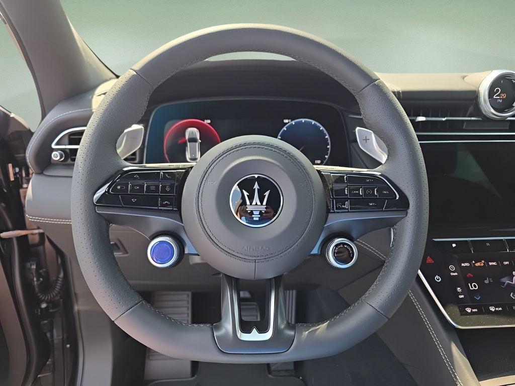 New 2025 Maserati Grecale Modena AWD/4WD image 20