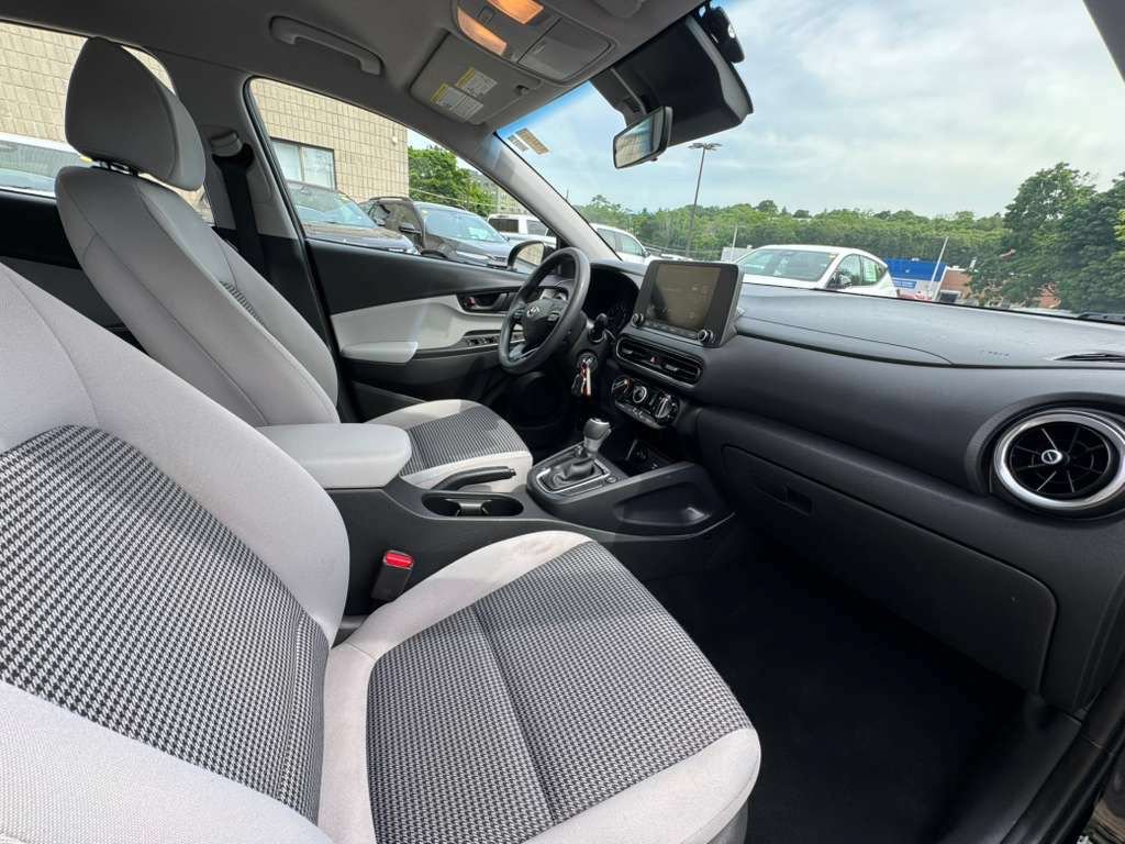 Certified 2023 Hyundai Kona SE w/ Cargo Package AWD/4WD image 21