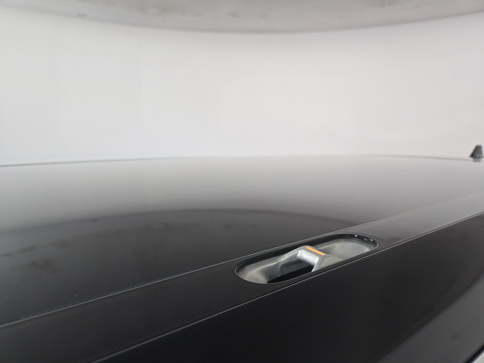 Used 2024 Rivian R1S Adventure AWD/4WD image 13