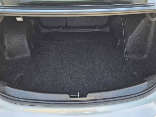 Used 2024 Chevrolet Malibu LT FWD image 16