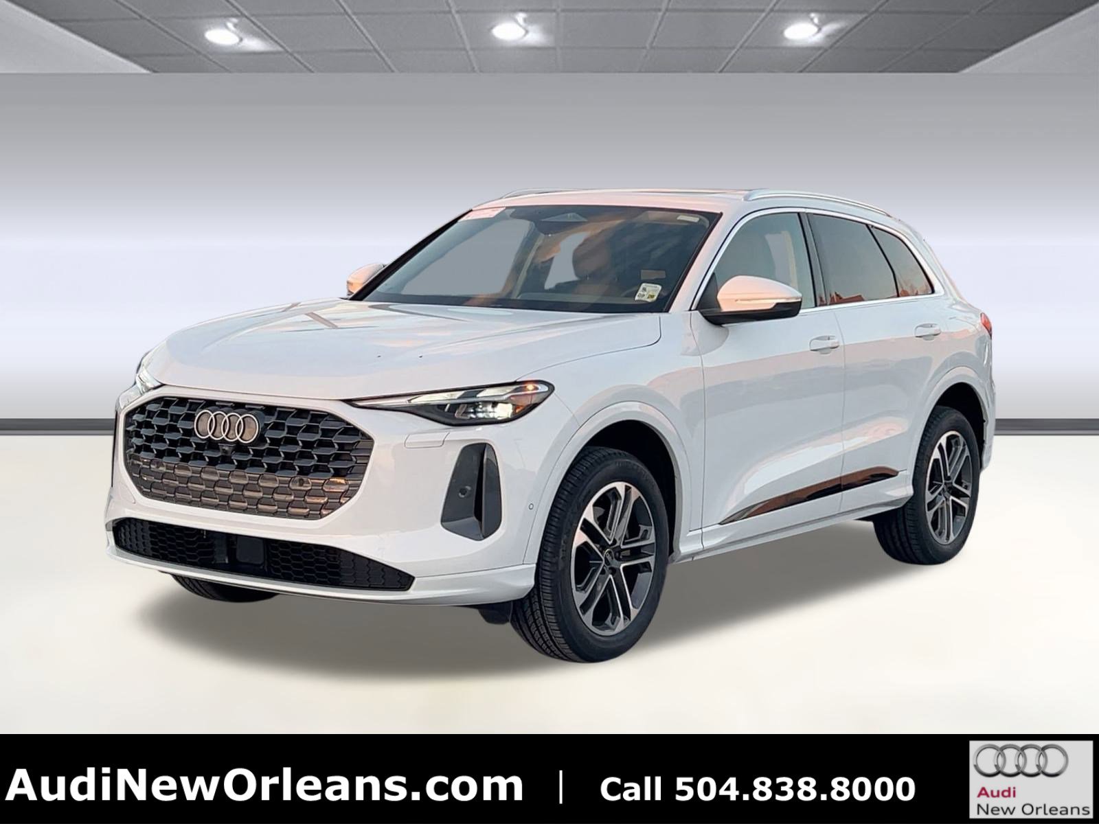 Used 2025 Audi Q5 Premium w/ Convenience Package