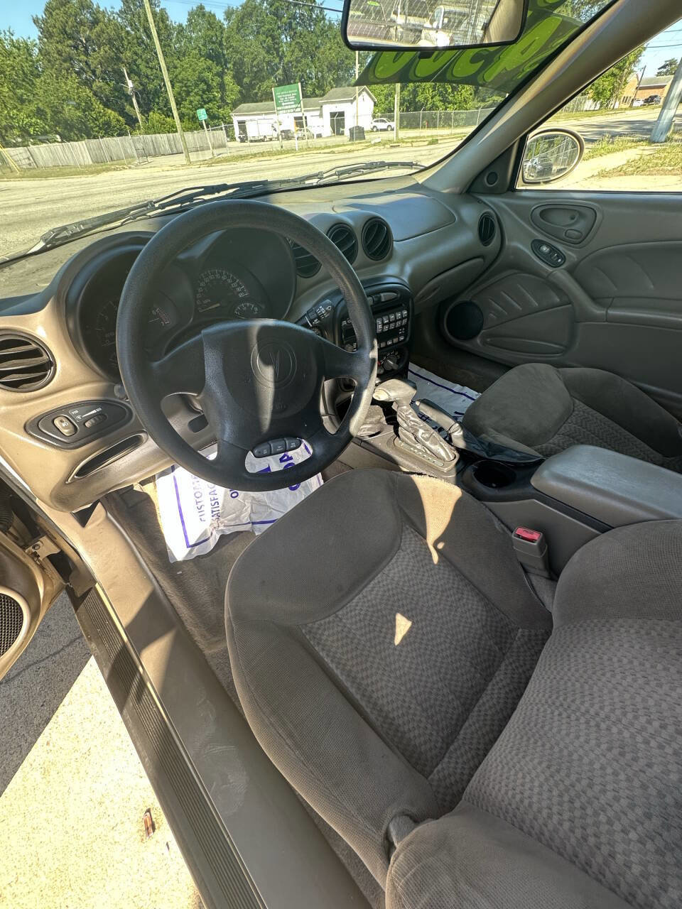 Used 2002 Pontiac Grand Am SE FWD image 5