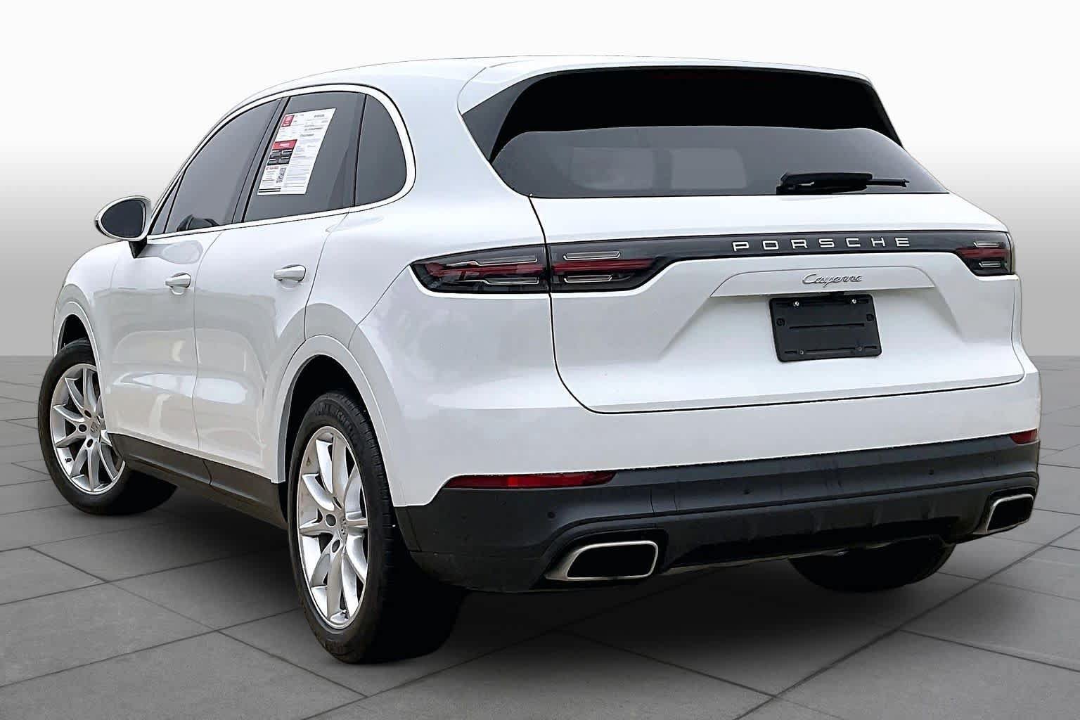 Used 2023 Porsche Cayenne AWD/4WD image 11