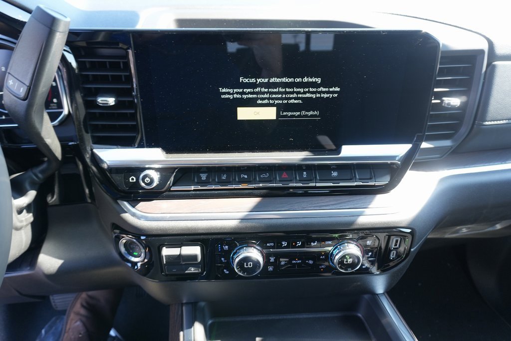 New 2025 GMC Sierra 2500 SLT w/ SLT Premium Package image 20