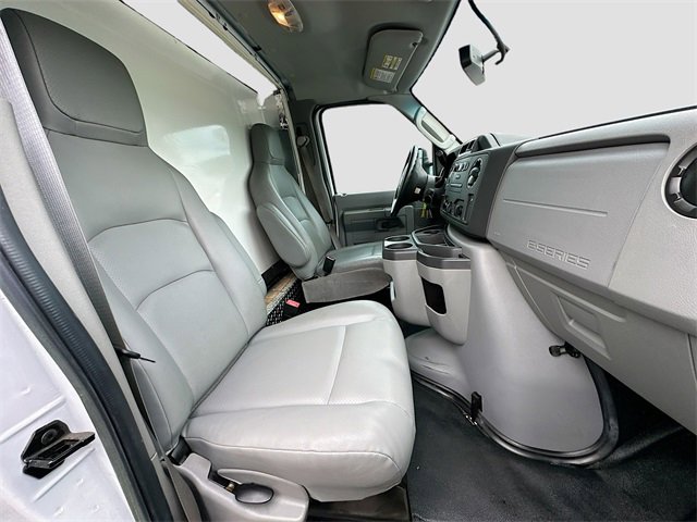 Used 2018 Ford E-350 and Econoline 350 Super Duty image 23