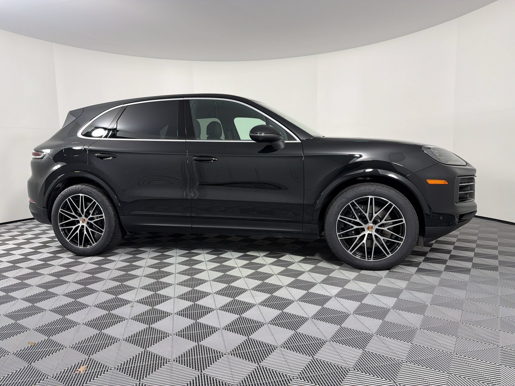 New 2026 Porsche Cayenne AWD/4WD image 8