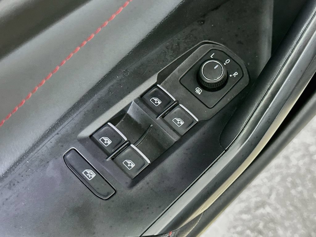 Used 2025 Volkswagen Jetta GLI Autobahn FWD image 20