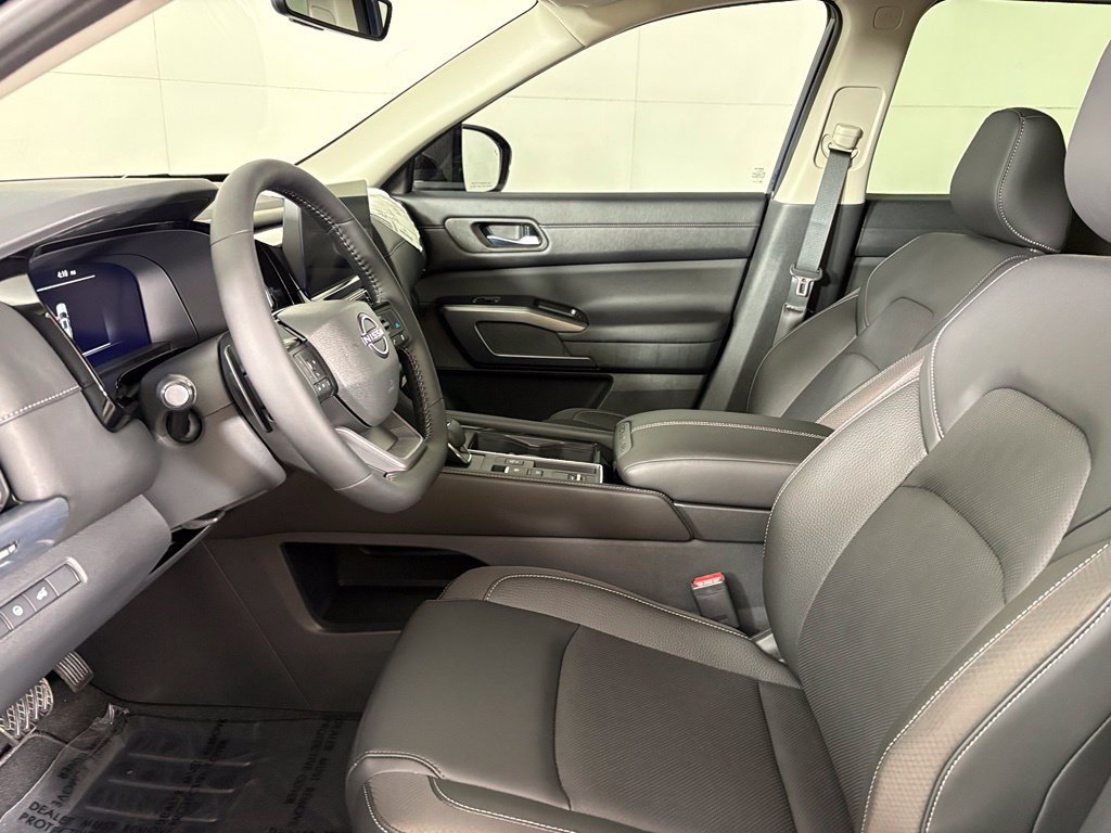 New 2026 Nissan Pathfinder SL FWD image 22