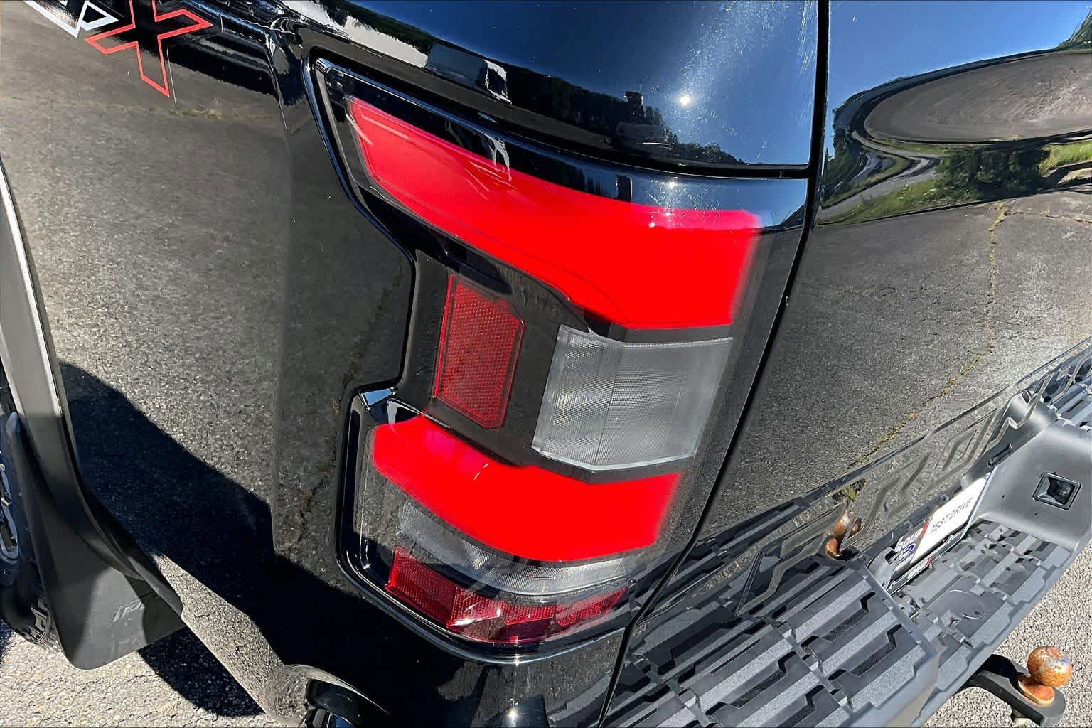 Used 2022 Nissan Frontier Pro-X RWD image 27