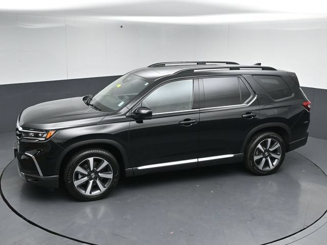Used 2025 Honda Pilot Touring image 48