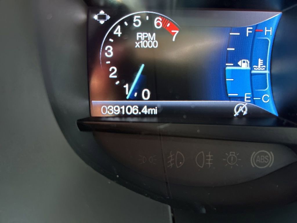 Used 2020 Ford Edge SEL w/ Cold Weather Package image 25