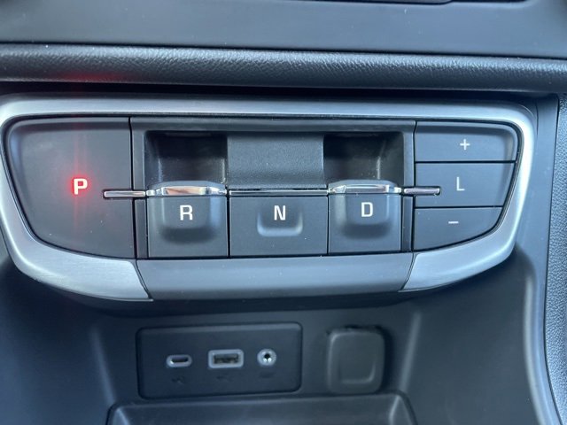Used 2024 GMC Terrain SLE image 21