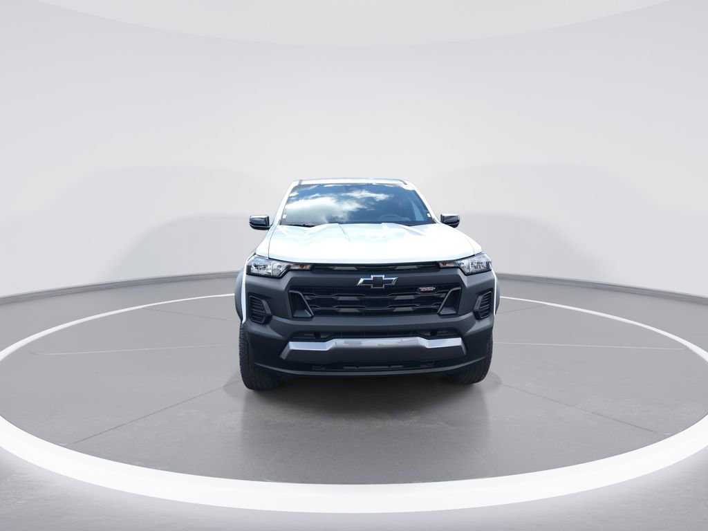 Used 2026 Chevrolet Colorado Trail Boss AWD/4WD image 3