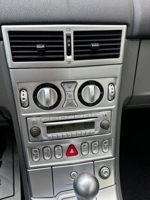 Used 2007 Chrysler Crossfire Limited image 7