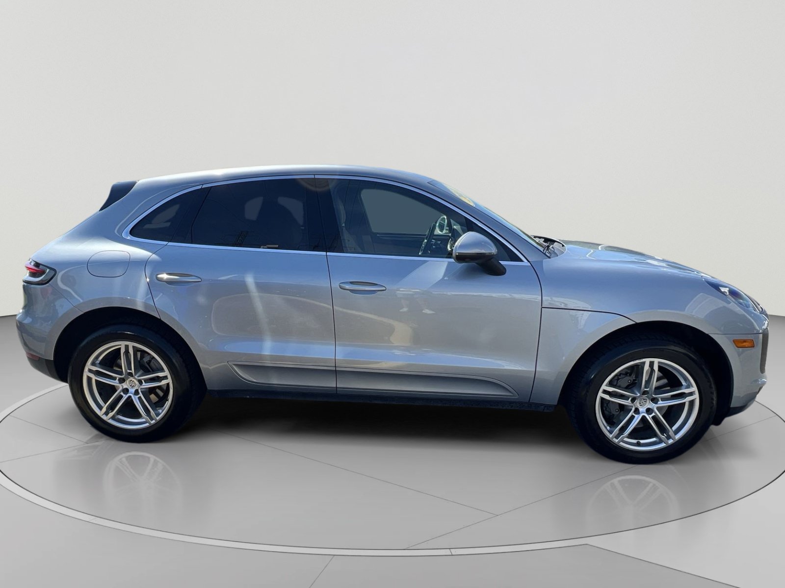 Used 2021 Porsche Macan S AWD/4WD image 6