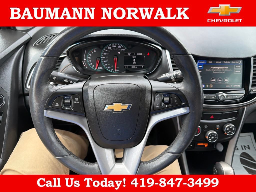 Used 2022 Chevrolet Trax LT w/ LT Convenience Package FWD image 19