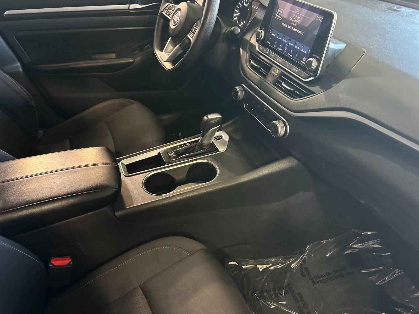 Used 2022 Nissan Altima 2.5 SV FWD image 16