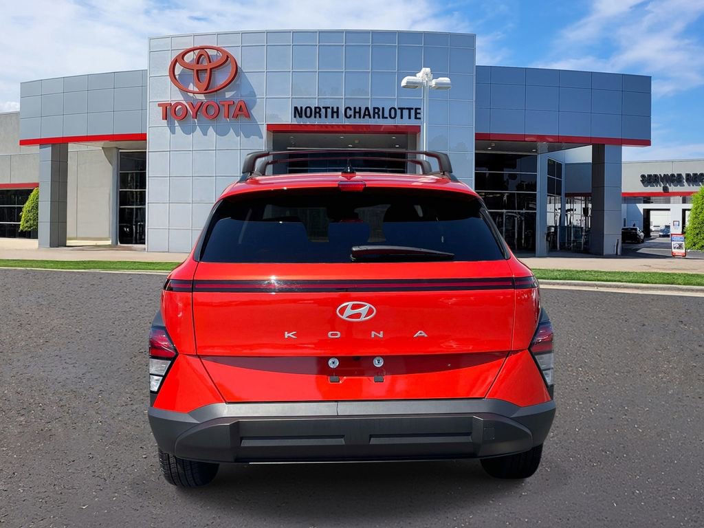 Used 2025 Hyundai Kona SEL FWD image 6