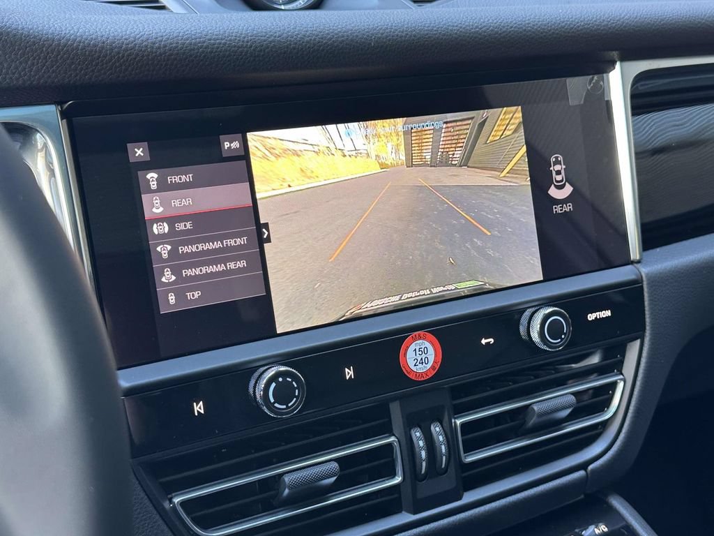 New 2026 Porsche Macan AWD/4WD image 25