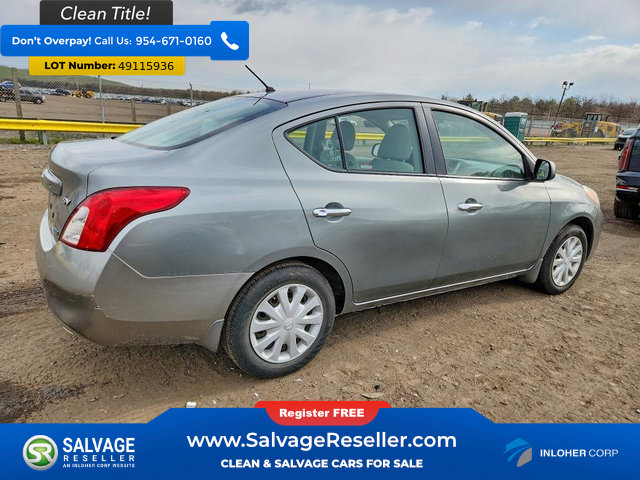 Used 2012 Nissan Versa SV FWD image 4