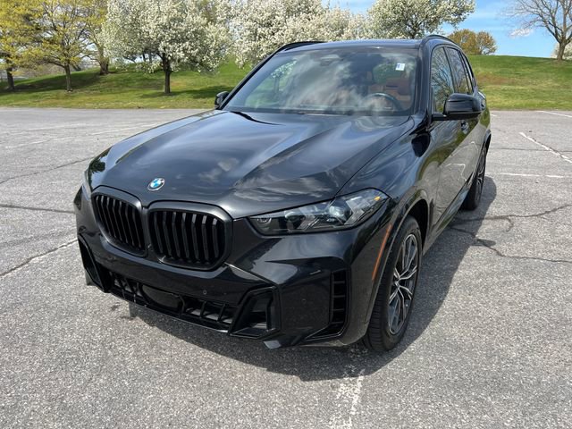 Used 2024 BMW X5 xDrive40i w/ Executive Package AWD/4WD image 4