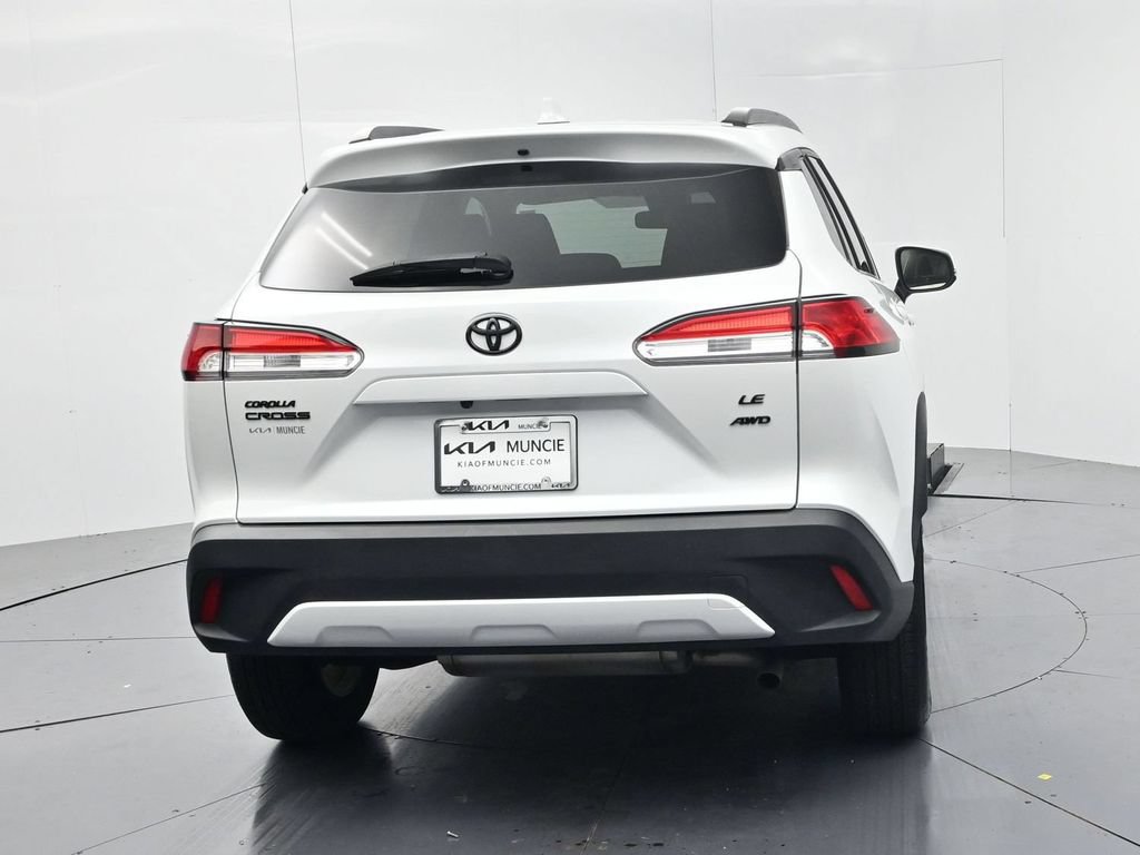 Used 2022 Toyota Corolla Cross LE w/ Black Badges Package (TMS) AWD/4WD image 7