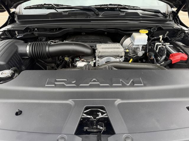 Used 2023 RAM 1500 Lone Star AWD/4WD image 32