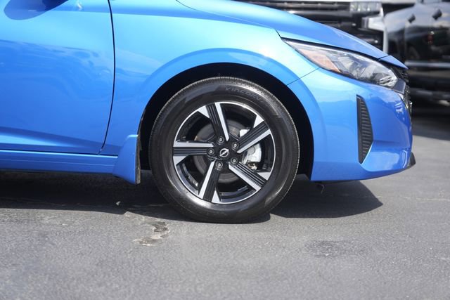 Used 2025 Nissan Sentra SV image 4