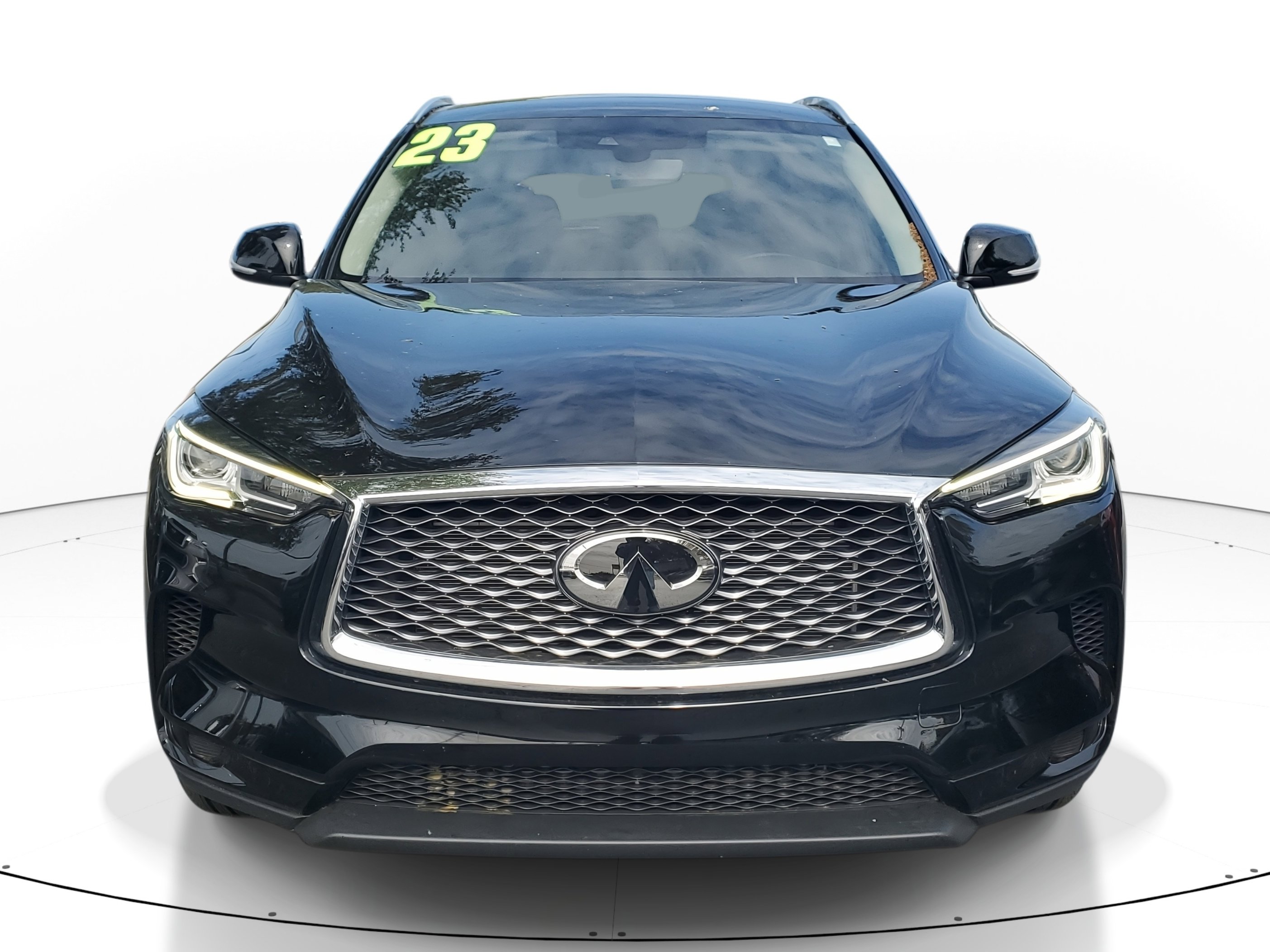 Used 2023 INFINITI QX50 Luxe FWD image 2