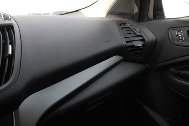 Used 2019 Ford Escape SE image 19