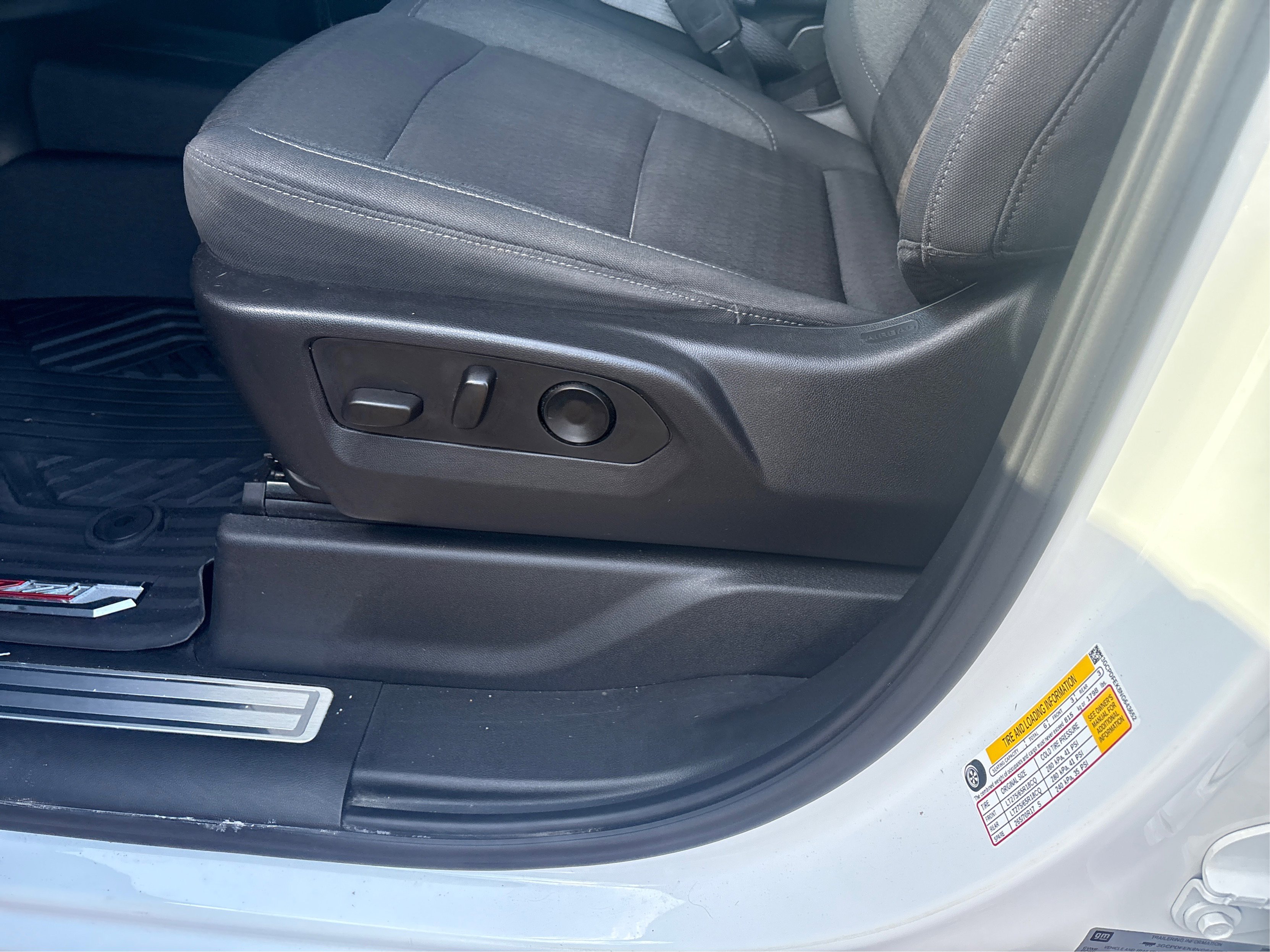 Used 2022 Chevrolet Silverado 1500 LT Trail Boss w/ Protection Package image 18