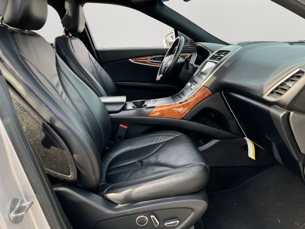 Used 2017 Lincoln MKX Select w/ Select Plus Package image 7