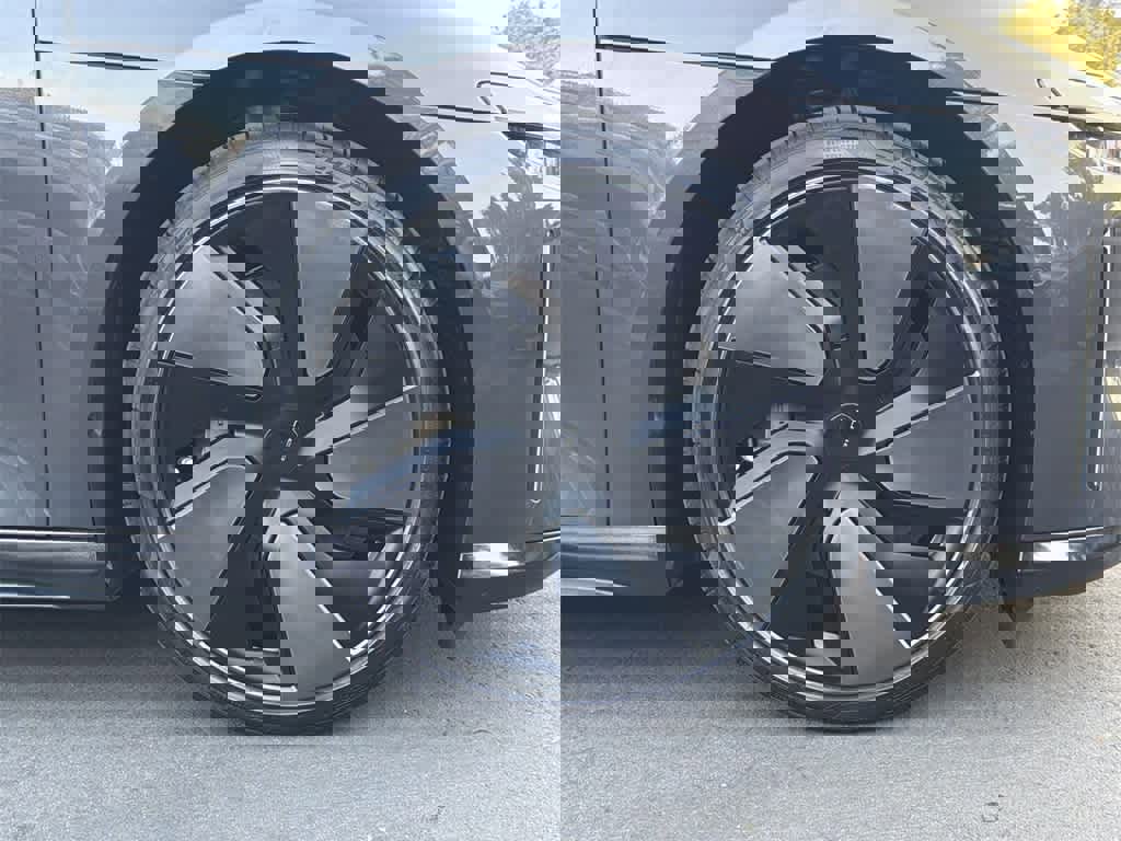 Used 2024 Lucid Air Touring image 41