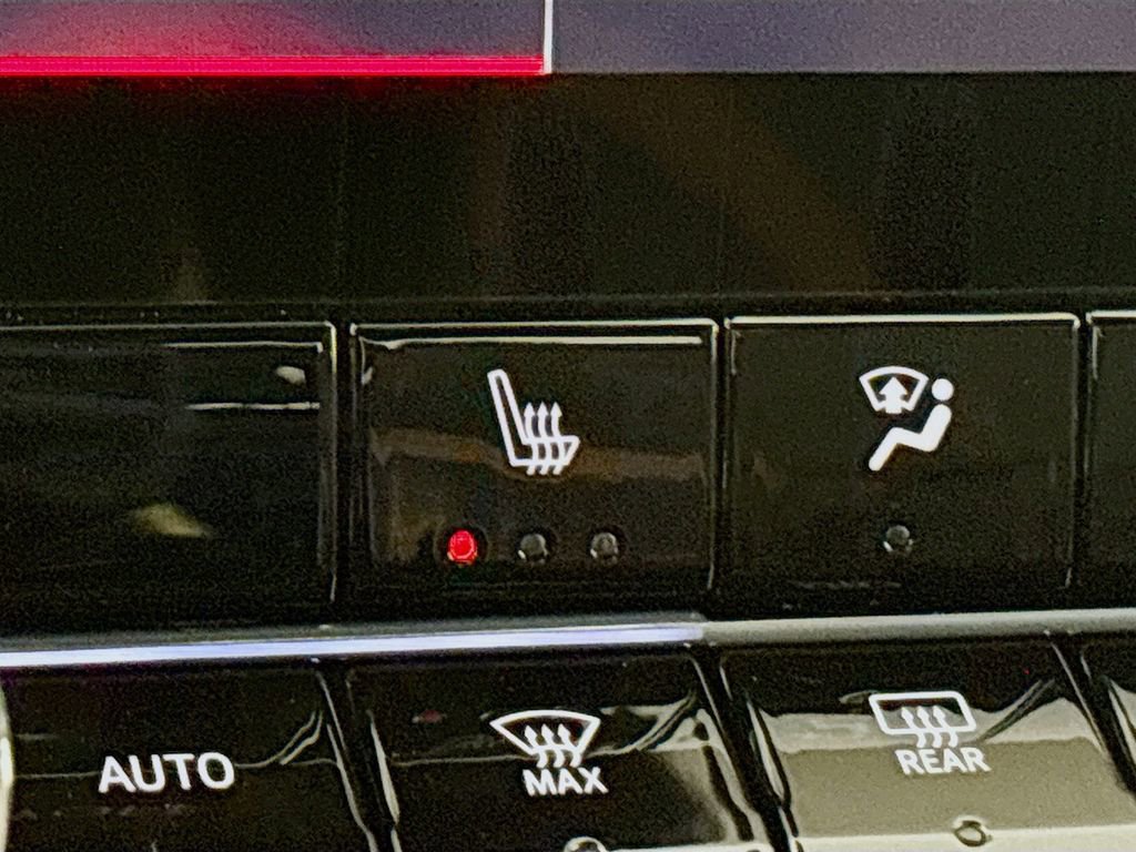 New 2026 GMC Canyon AT4 image 19