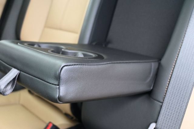 Used 2023 Chevrolet Equinox Premier AWD/4WD image 32
