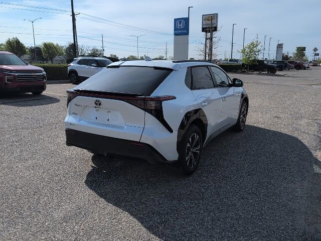 Used 2024 Toyota bZ4X XLE FWD image 16