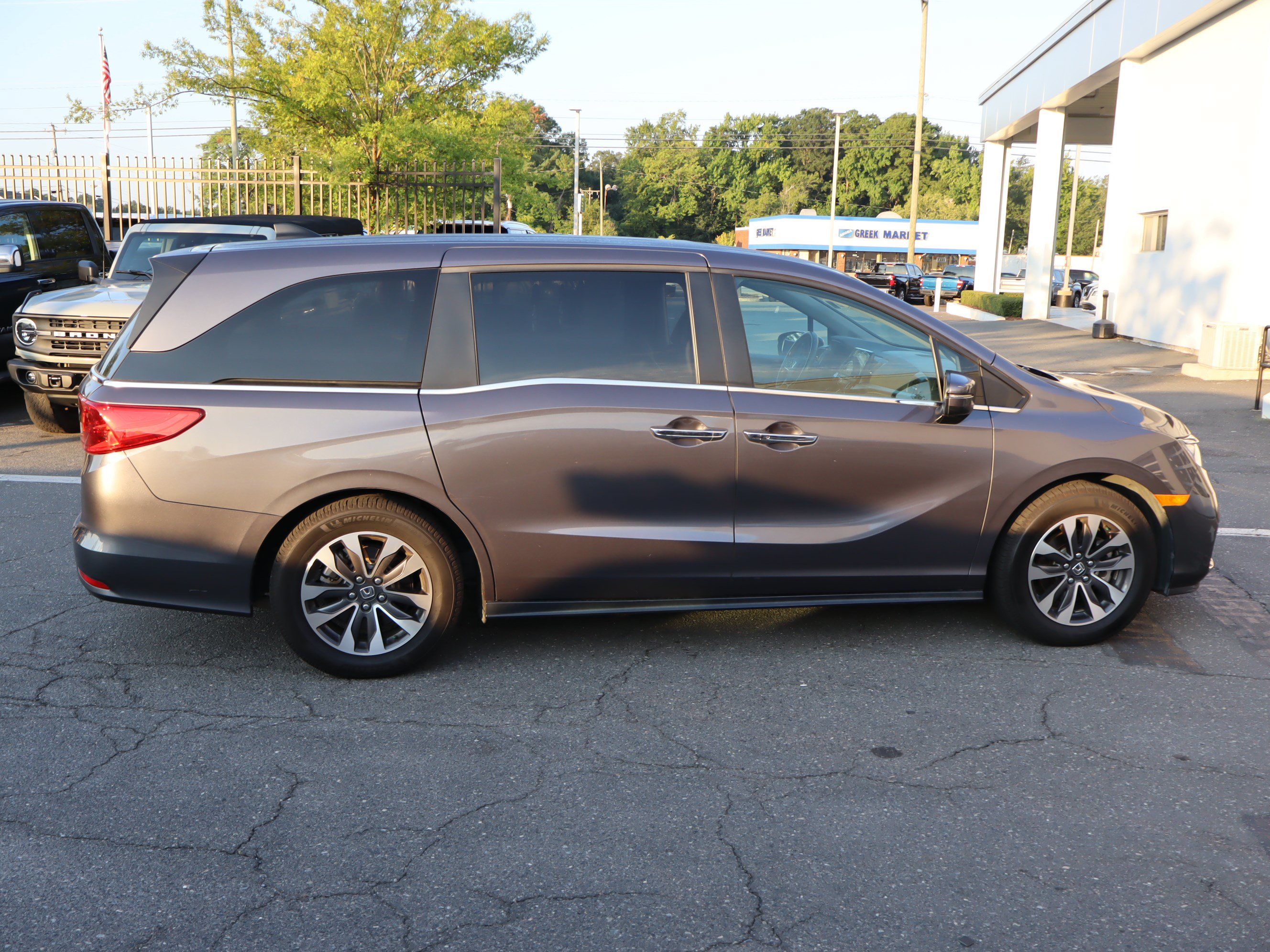 Used 2021 Honda Odyssey EX-L image 11