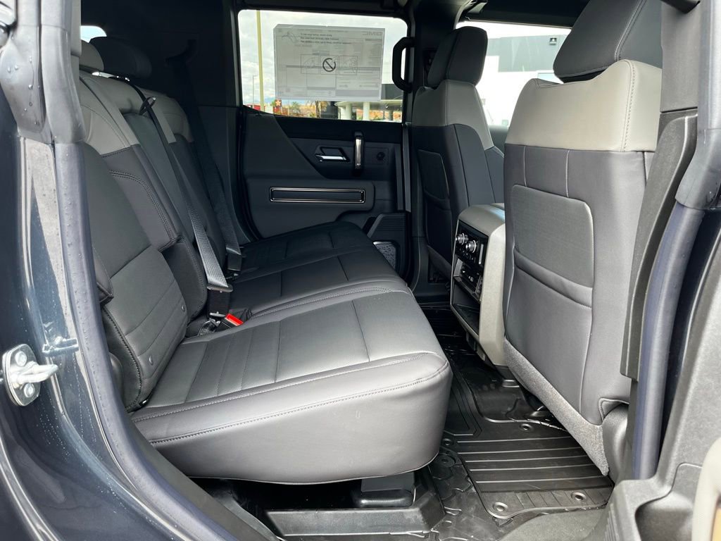 New 2025 GMC Hummer EV 2X w/ LPO, Dark Essentials Package AWD/4WD image 18