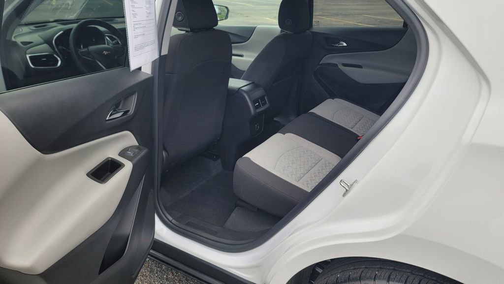 Used 2023 Chevrolet Equinox LS w/ LS Convenience Package FWD image 25